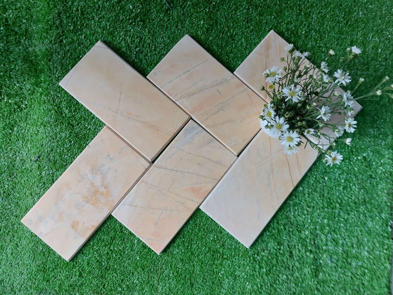 Gạch Xuyên Việt